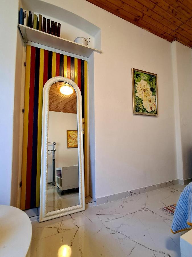 Yellow, Red & Blue Apartment Σπλιτ Εξωτερικό φωτογραφία